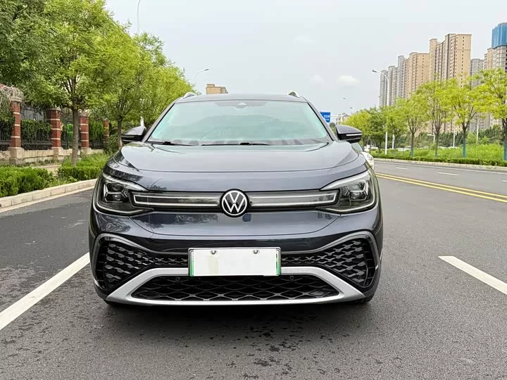 Volkswagen ID.6 CROZZ