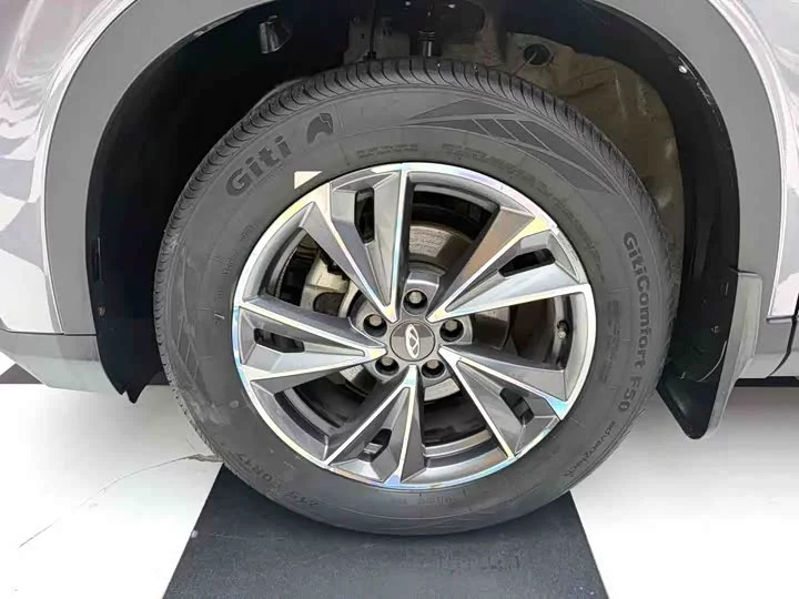 Omoda C5