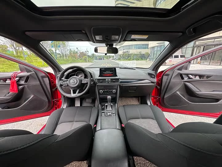 Mazda CX-4