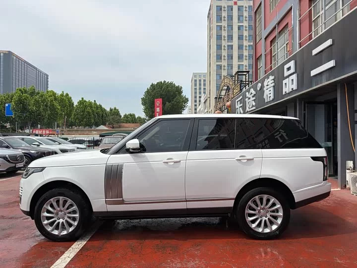 Land Rover range rover