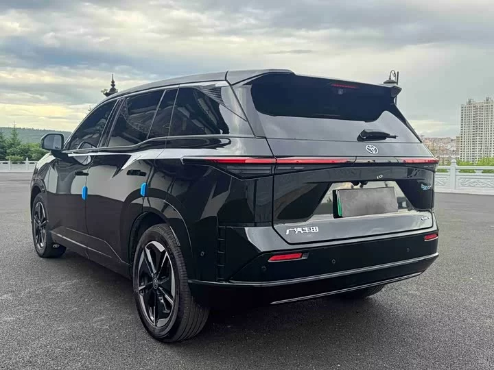 Toyota Bozhi 3X