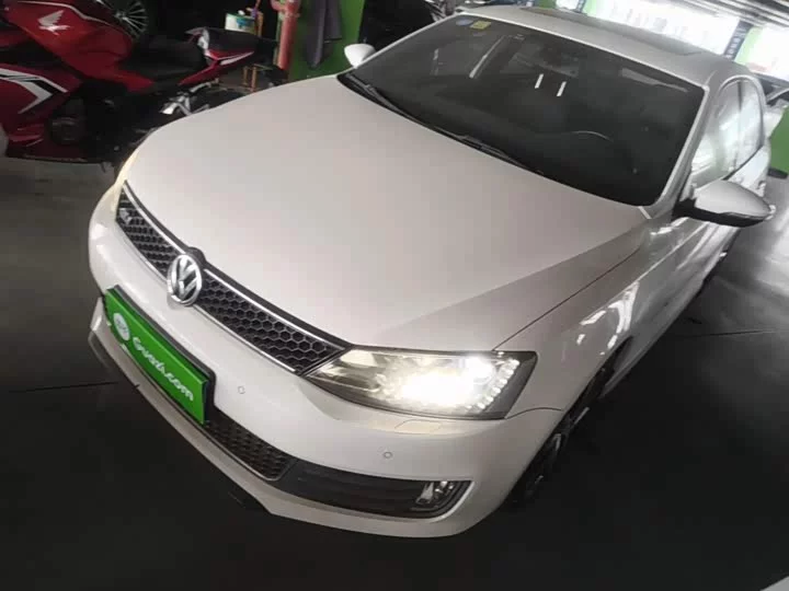 Volkswagen Sagitar