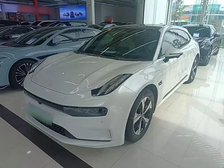 ZEEKR 001