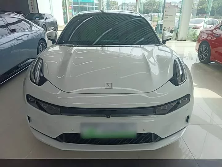 ZEEKR 001