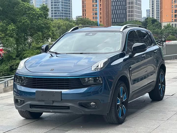 Lynk & Co 01