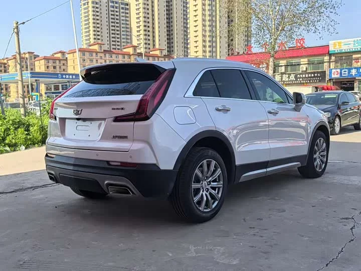 Cadillac XT4