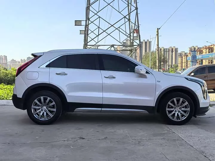Cadillac XT4
