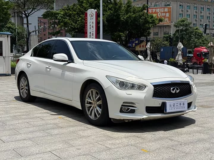 Infiniti Q50