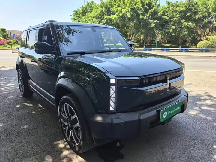 iCAR 03