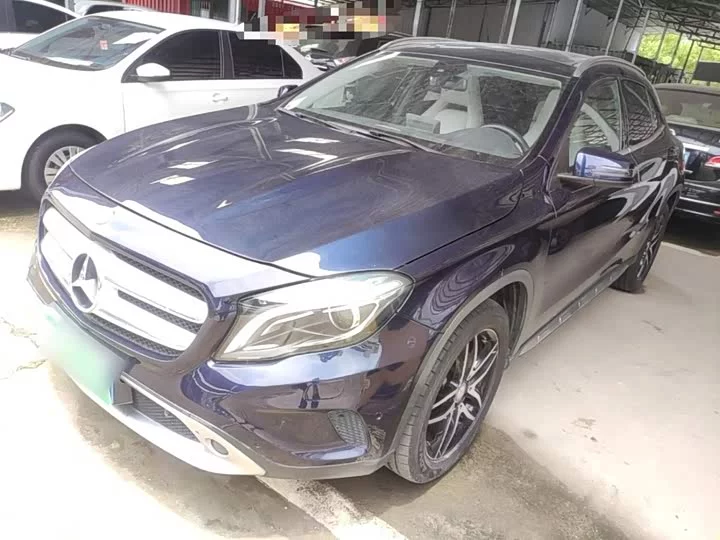 Mercedes-Benz GLA