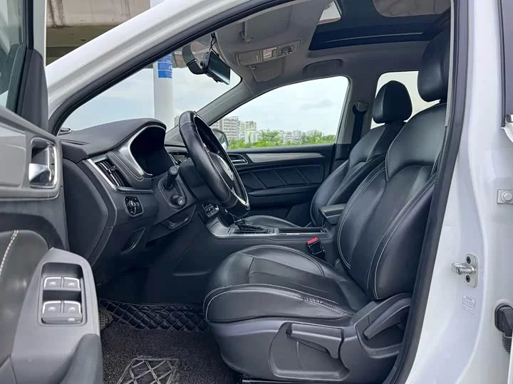 Roewe RX5