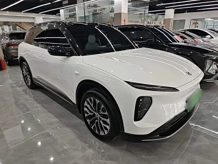 NIO ES6