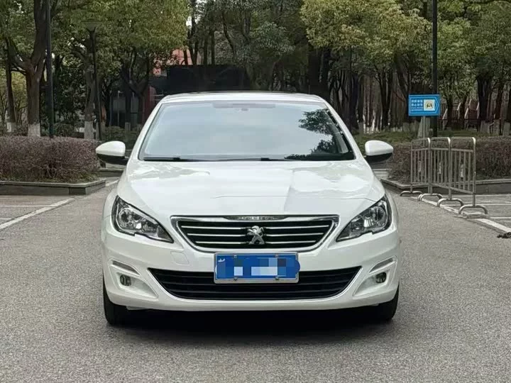 Peugeot 408