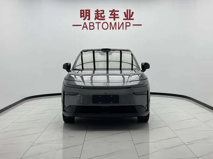 Toyota Bozhi 3X