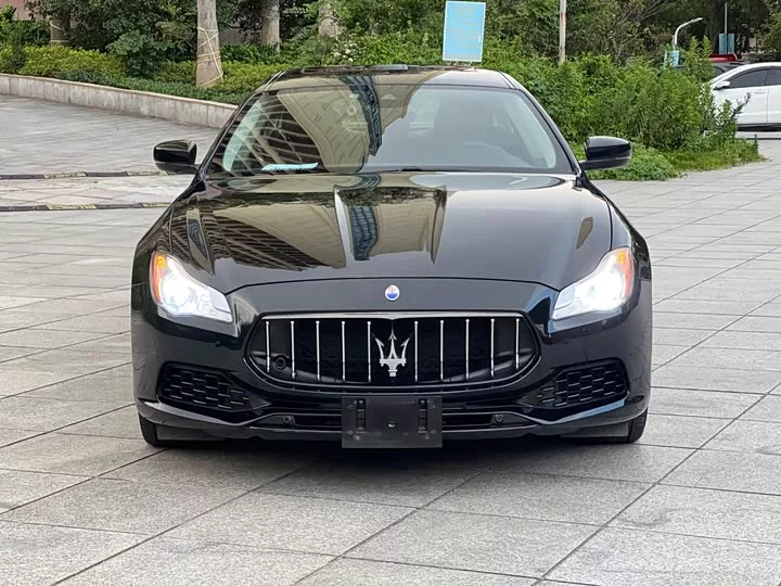 Maserati President