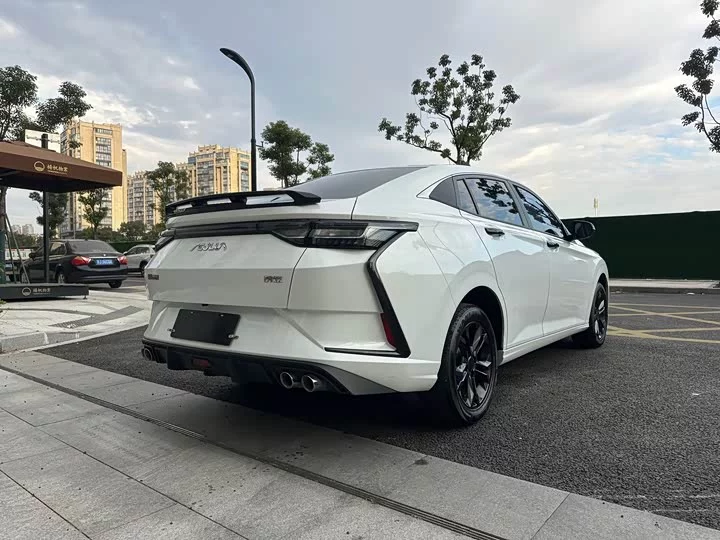 Dongfeng Yixuan