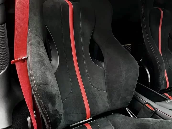 ferrari F8