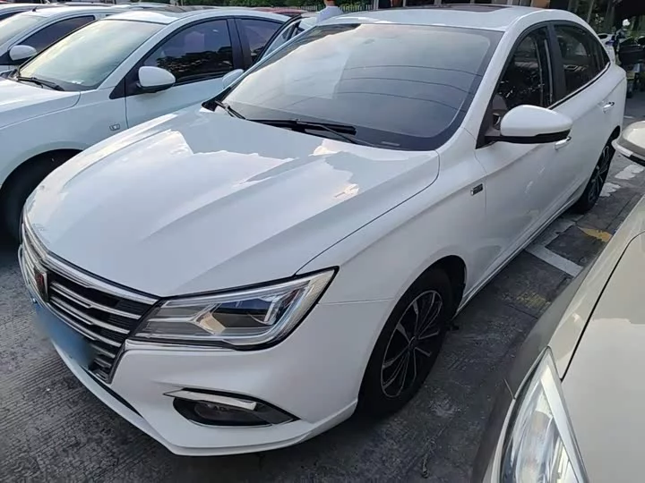Roewe i5