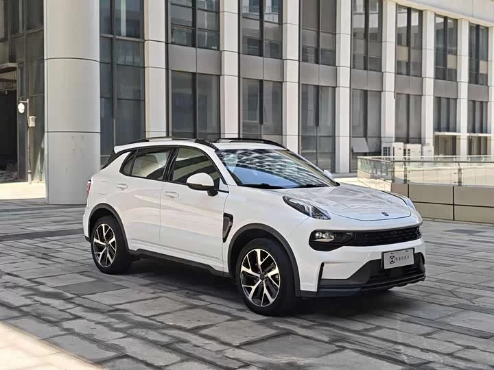 Lynk & Co 01 EM-P