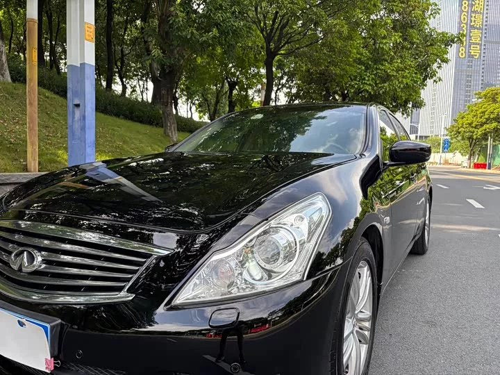 Infiniti G Series