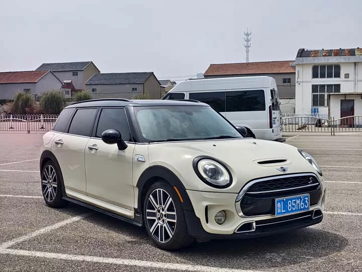 MINI CLUBMAN