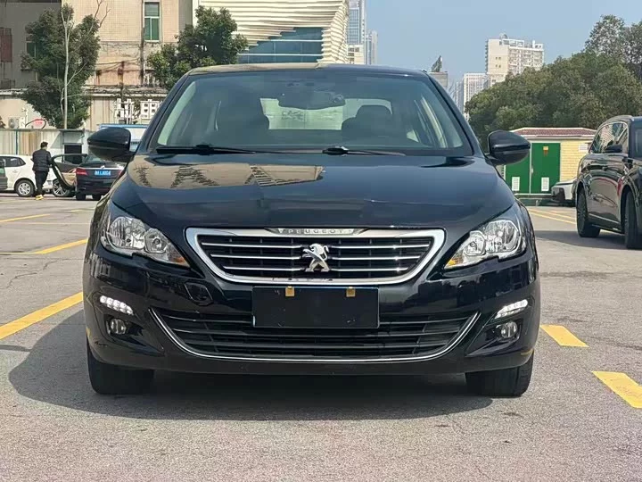 Peugeot 408