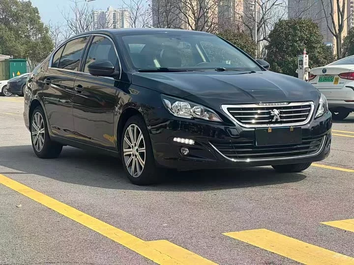 Peugeot 408