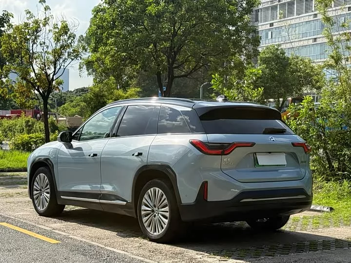 NIO ES6