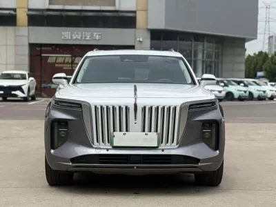 Hongqi E-HS9