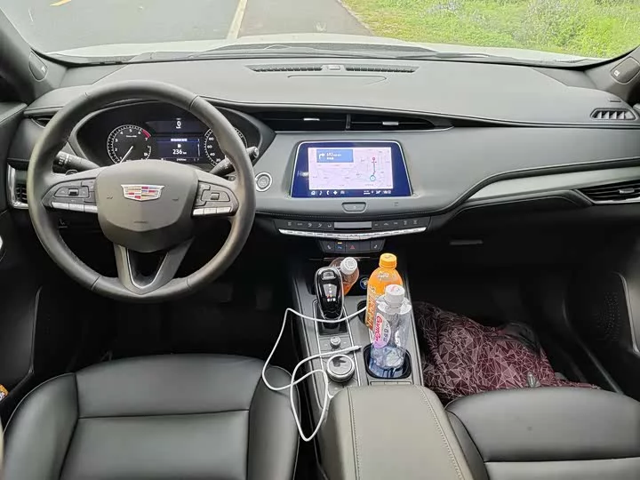 Cadillac XT4