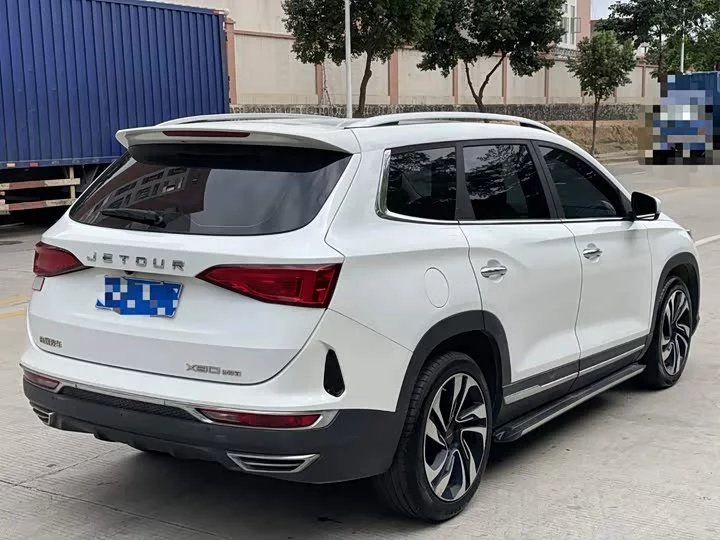 Jetour X90