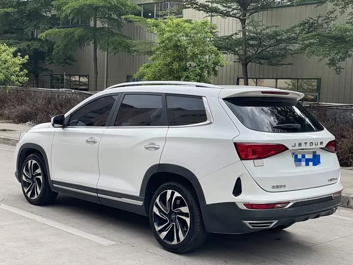 Jetour X90