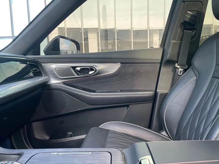 GAC Trumpchi GS8