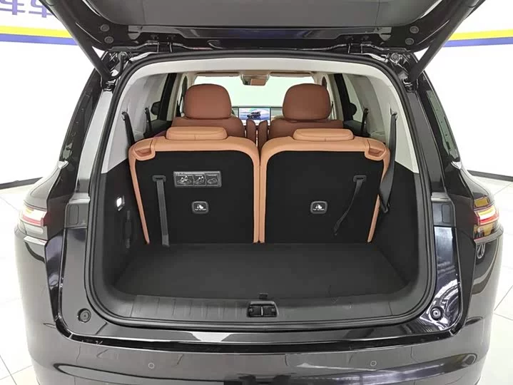 Leapmotor C16