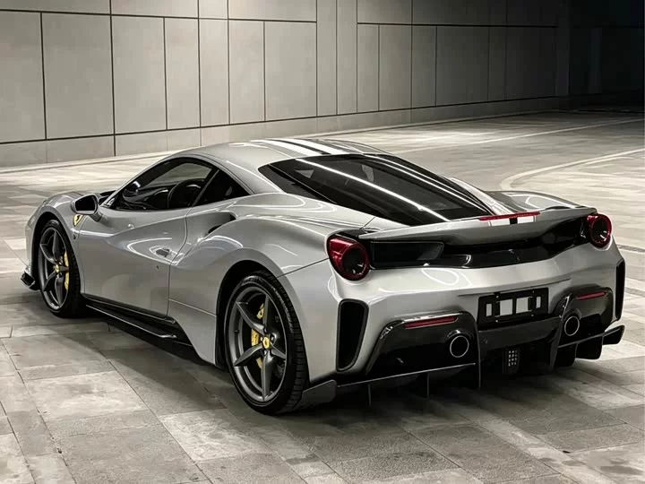 ferrari 488