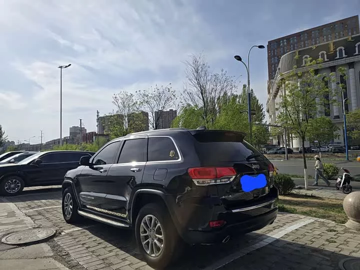 Jeep Grand Cherokee