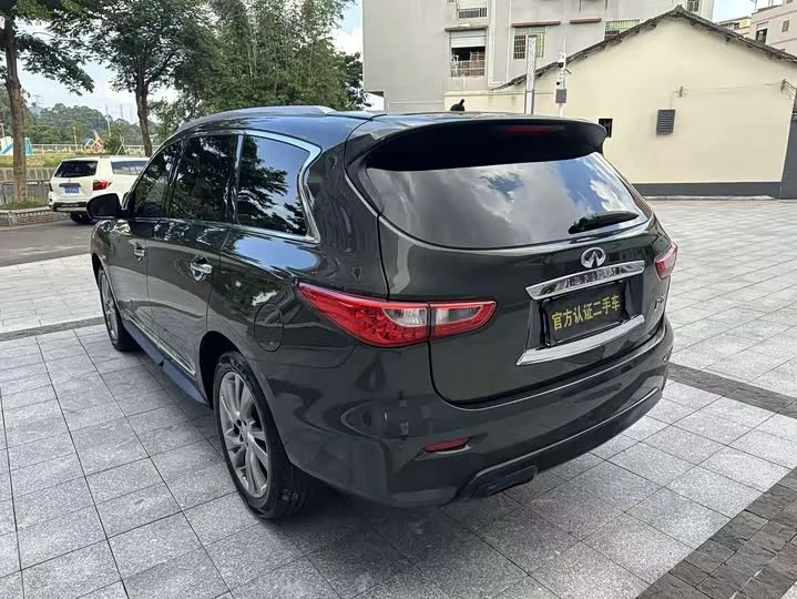 Infiniti JX