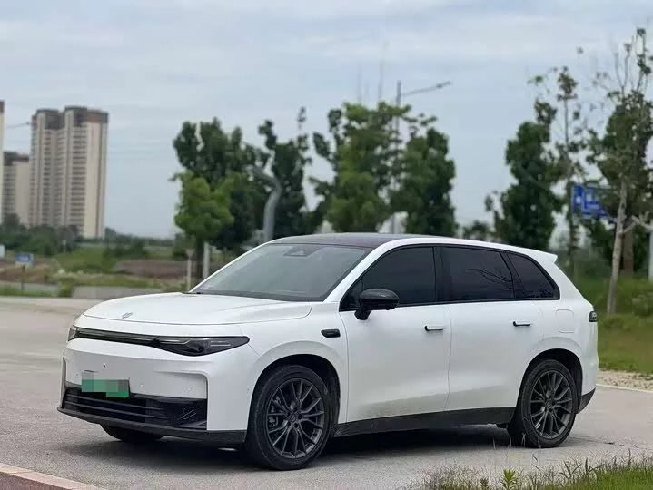 Leapmotor Zero running C10