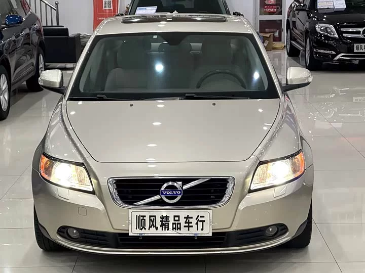 Volvo S40