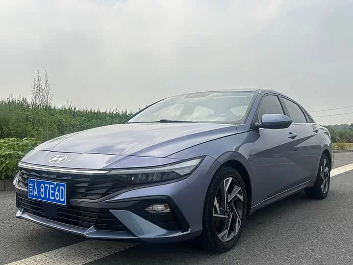 Hyundai Elantra