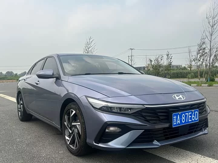 Hyundai Elantra