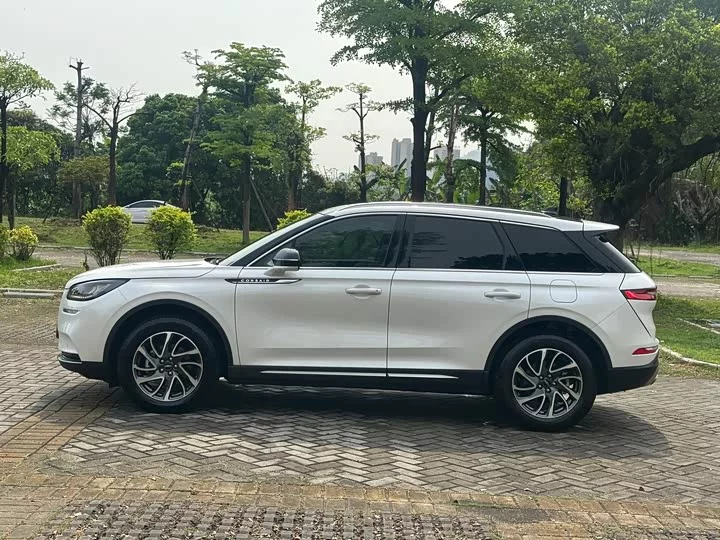 Lincoln adventurer