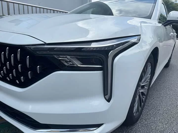 FAW Besturn B70