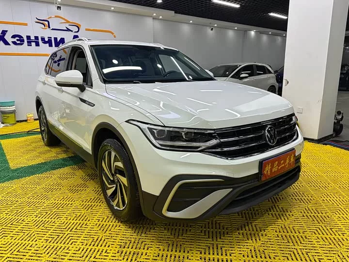 Volkswagen Tiguan L