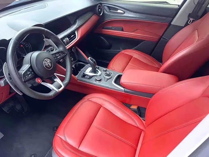 alfa romeo Stelvio