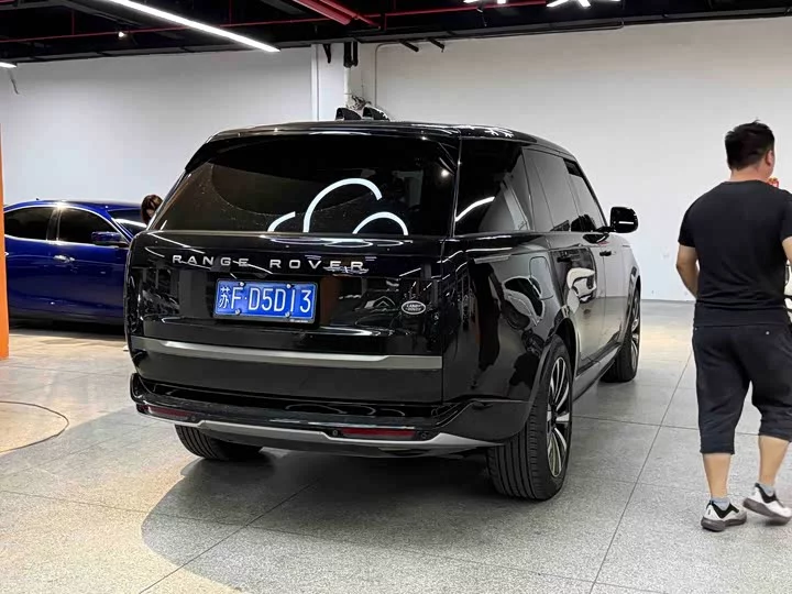 Land Rover range rover