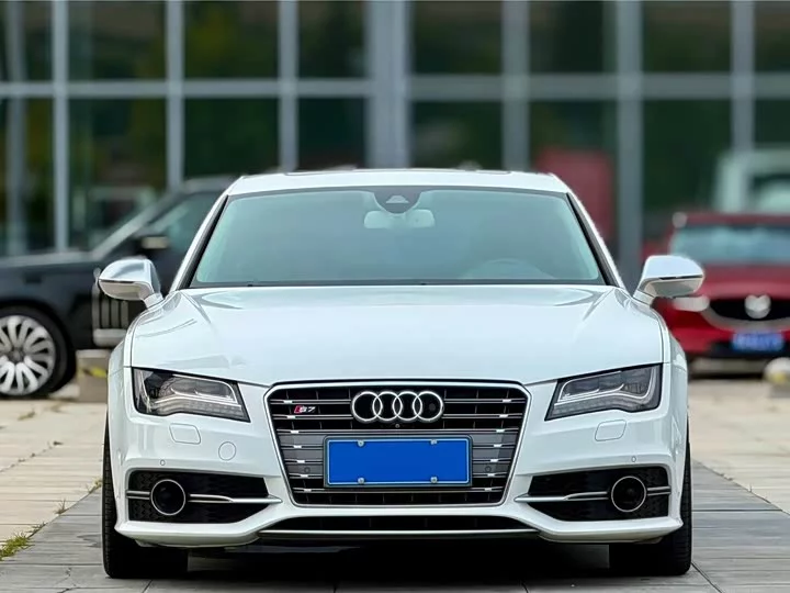 Audi S7