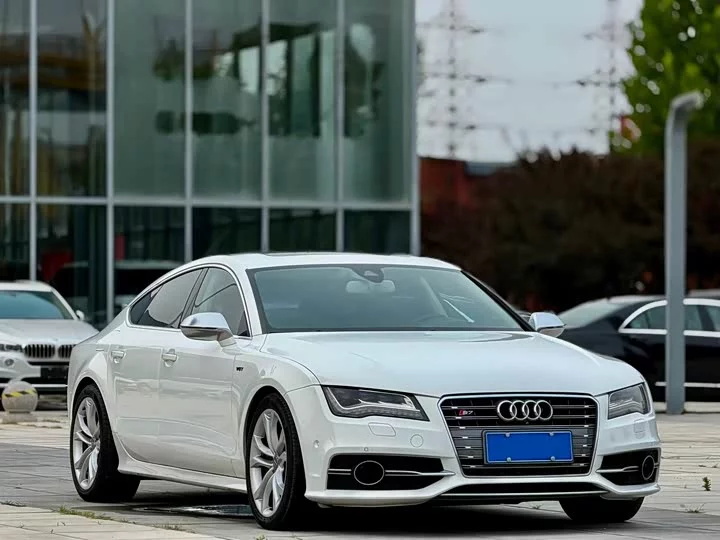 Audi S7