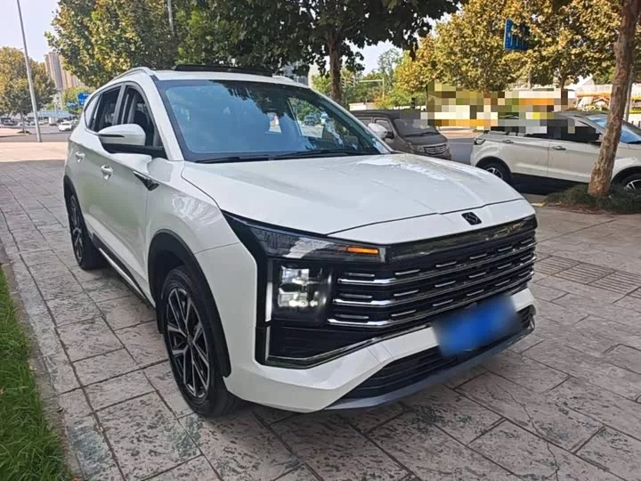 JAC (Sihao) X8 PLUS