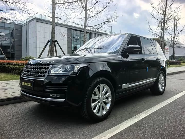 Land Rover range rover